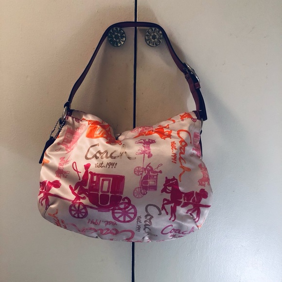 Coach Pink/cream Carriage Print Fabric and Patent Leather Flab Hobo. Price firm - Picture 9 of 9